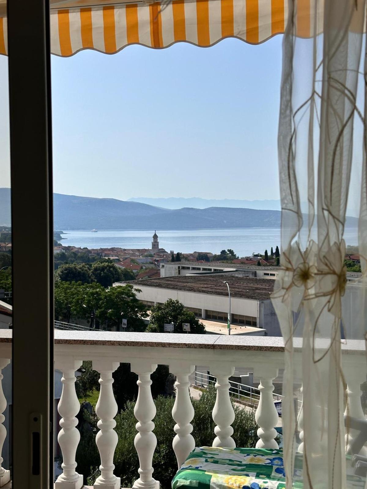 Apartmani Djurda Krk Town Bagian luar foto