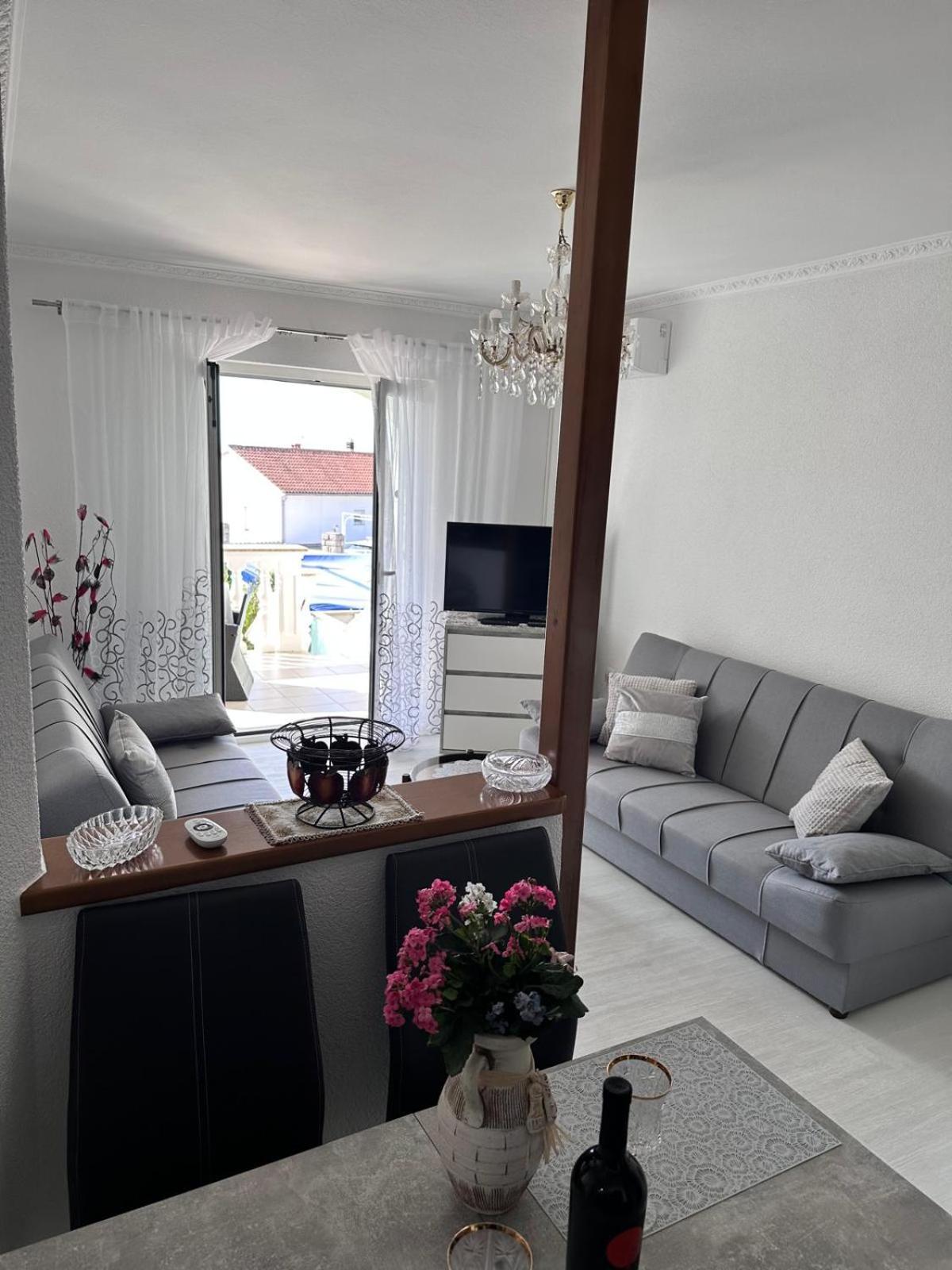 Apartmani Djurda Krk Town Bagian luar foto